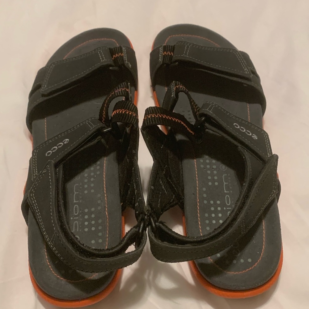 Ecco Sandles size 46 I believe that converts to US size 13.